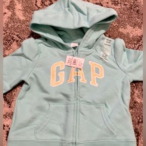 NWT ❄️ Baby Gap Hoodie Sz. 18-24